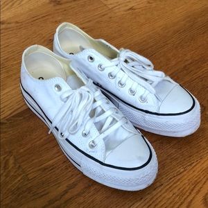 Chuck Taylor All Star Lift Platform Sneaker